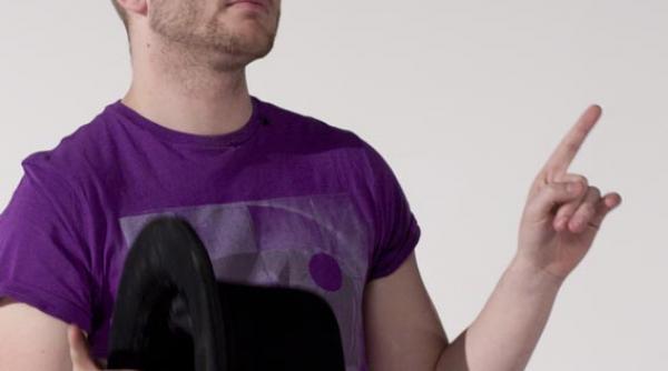 dezvaluiri incendiare despre noul coleg al lui capatos de la restaurat icoane si biserici la glume picante si seri pacatoase