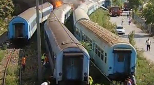 mai multe vagoane ard langa podul grant circulatia trenurilor neafectata video