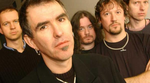 grup cult din marea britanie new model army la peninsula