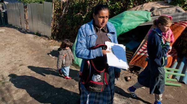 doi ministri francezi vin sa ne verifice la integrarea romilor