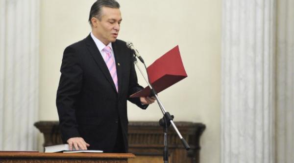 basescu si a repus in functie consilierii prezidentiali