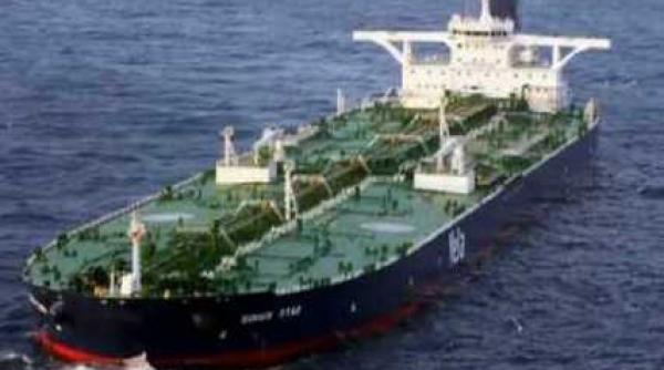 petrolier grec cu 24 de marinari la bord capturat de pirati in largul statului togo