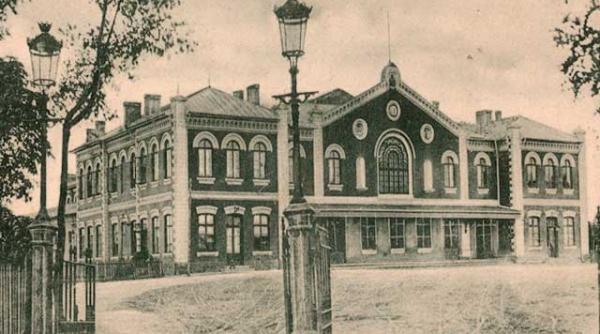 acum 100 de ani o noua isprava a hotilor de marfuri din vagoane