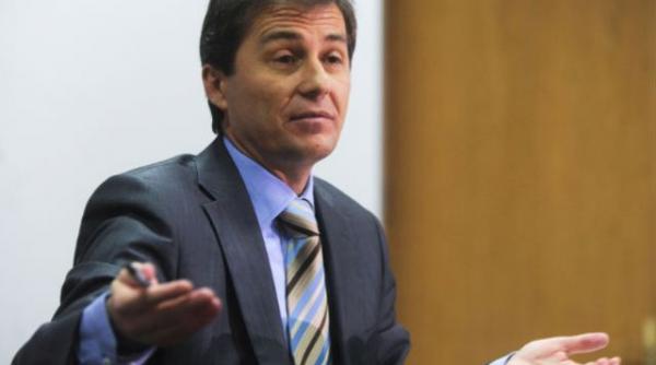 dezbatere serioasa a basistilor pe facebook daniel morar prim ministru