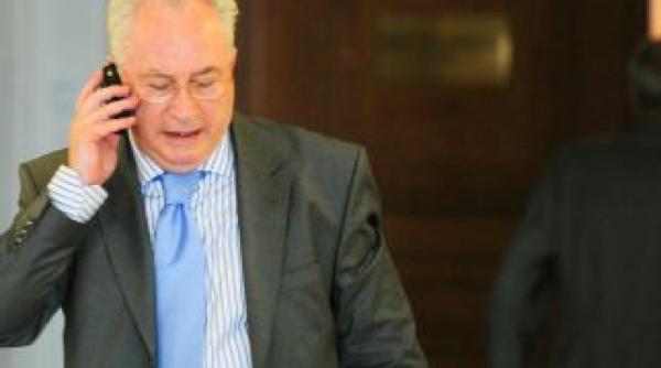 hasotti a acuzat intepaturi la inima la guvern ministrul culturii este in stare buna dar va ramane internat cel putin pana duminica