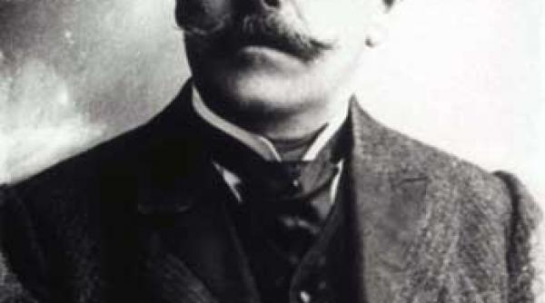 politica grea cu literatura