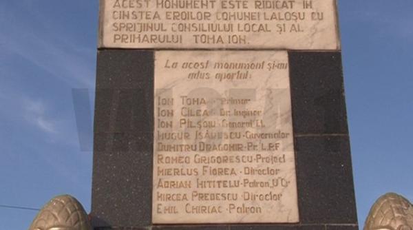cum au ajuns isarescu mititelu si mitica dragomir pe un monument al eroilor neamului