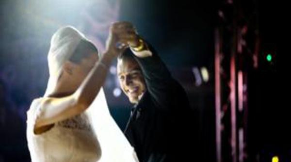 imagini inedite de la nunta elenei basescu cele mai importante momente asa cum le a vazut mireasa ii