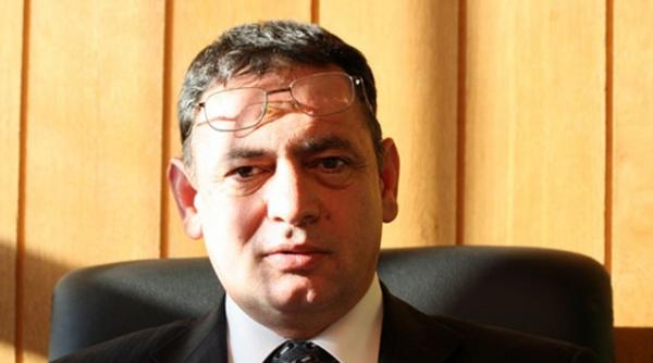 secretarul general adjunct al ministerului economiei retinut