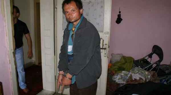 23 de ani de inchisoare pentru parintii care si au ucis fetita