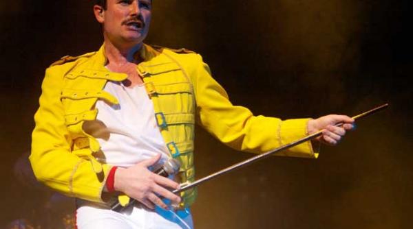 a vision of mercury un regal de hituri queen