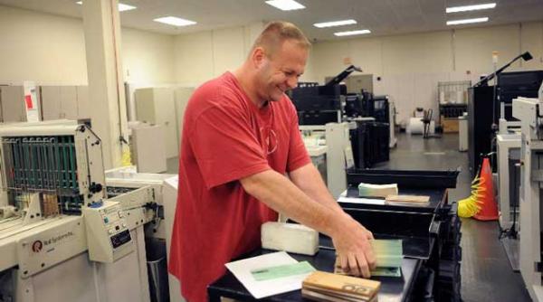 fbi al it ului romanesc centru de date in bunker masti de protectie si manuscrise vechi la star storage