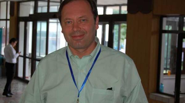 romanul de la nasa care a trimis roboti pe marte