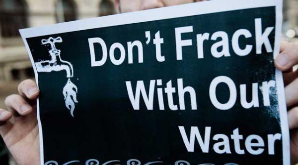 au reinceput protestele anti chevron barladenii spun nu exploatarii gazelor de sist