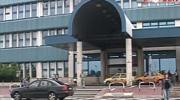 declaratii soc taximetristii pirat de la otopeni talharesc clientii cu ajutorul politistilor video