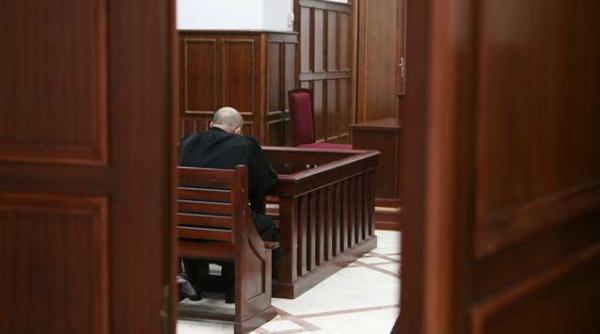 lectie franceza pentru usl parlamentul francez a maturat pe jos cu magistratii dupa tragedia outreau