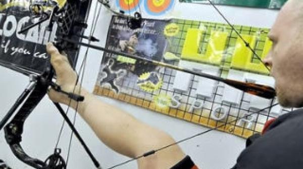 un arcas fara brate a cucerit medalia de argint la jocurile paralimpice video