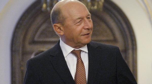 traian basescu zbor misterios catre arabia saudita video