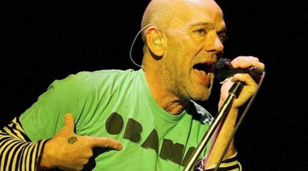 trupa r e m ataca fox news vezi de ce s a suparat michael stipe fostul lider al trupei
