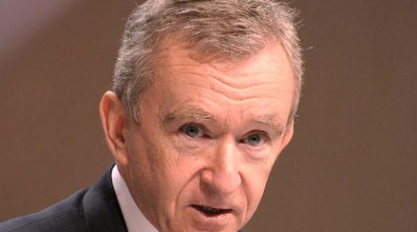 suprataxarea bogatilor frantei face prima victima cel mai bogat european cere cetatenie belgiana