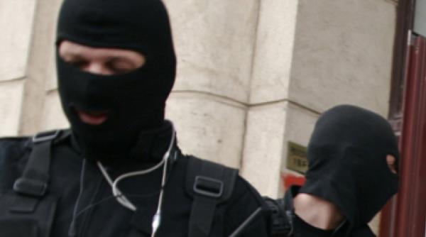 descinderi dna in arges procurorii anticoruptie verifica biroul presedintelui consiliului judetean constantin nicolescu