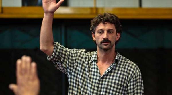 dupa premiera tudor giurgiu merge cu filmul in caravana