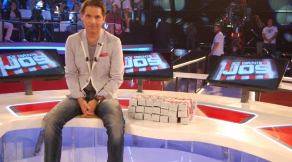 fabuloasa suma din showul antena 1 cu banii jos vanata de o banda de infractori din turcia vezi cum se transporta 1 500 000 de euro