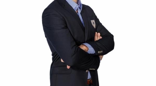 income magazine revine la antena 3 cu un nou realizator adrian maniutiu de la intervievat la intervievator