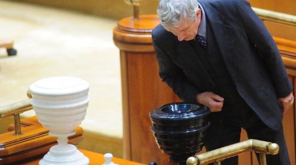 mircea diaconu ar fi jena mea sa fiu prins fara bilet in senatul romaniei