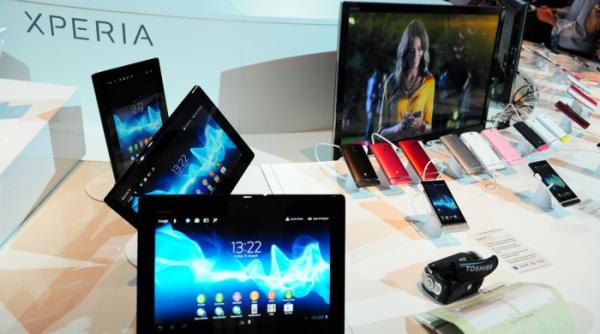 tableta xperia s la vanzare incepand de la 1900 lei