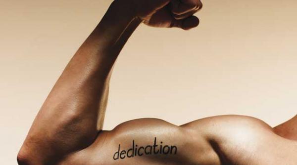 ouale lui un barbat cu doua