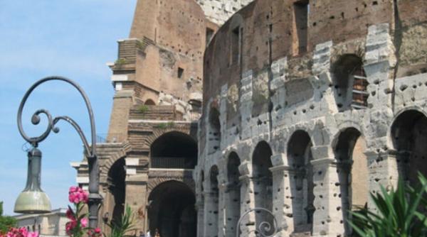 un roman a starnit panica in metroul din roma incercand sa jefuiasca pasagerii cu un pistol de jucarie