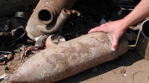 un aradean a gasit 10 obuze din al doilea razboi mondial si a vrut sa le vanda la fier vechi