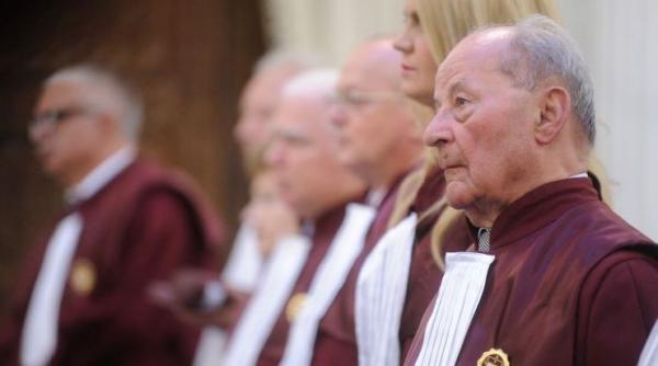 ccr a decis hotararile parlamentului pot fi contestate la curte