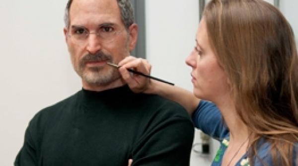 replica iphone 5 1 1 100 dolari replica steve jobs 1 1