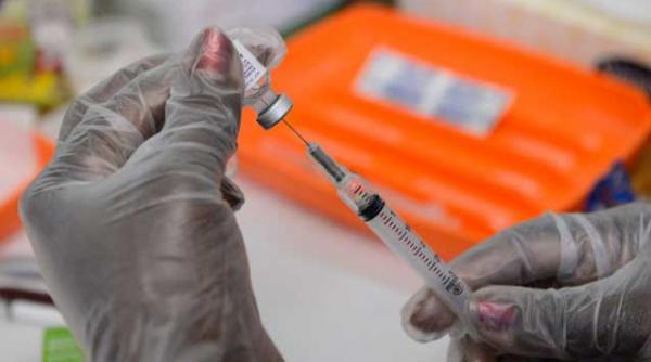 vaccinarea antigripala va incepe la 1 octombrie