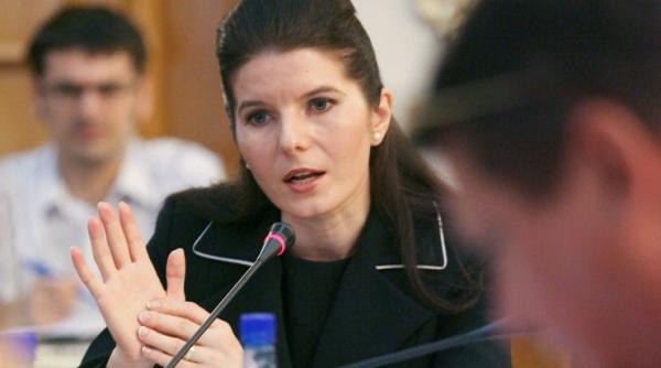 monica iacob ridzi a demisionat din pdl fostul ministru a anuntat in plenul camerei ca va activa ca deputat independent