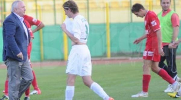 fc vaslui eliminata din cupa de fc botosani porumboiu a lovit un fotbalist