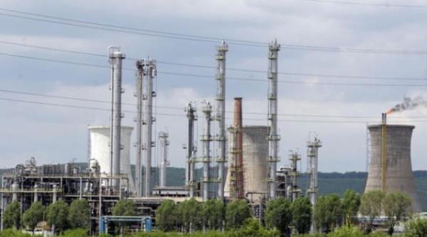 guvernul va transfera 40 de milioane de euro catre oltchim daca diaconescu nu cumpara pachetul de actiuni