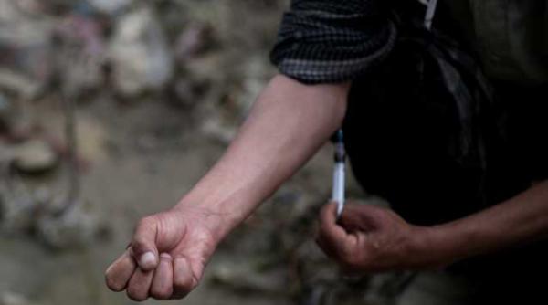 povestea unui consumator de heroina in puscarie ma drogam non stop