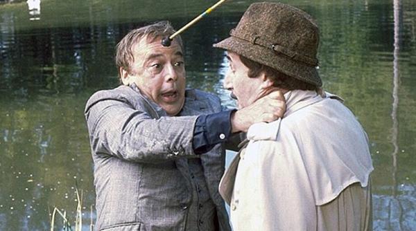 a murit inspectorul dreyfus protagonistul seriei pantera roz herbert lom avea 95 de ani