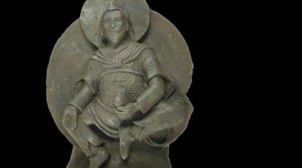 descoperire incredibila in timpul unei expeditii statuia din meteorit veche de peste 1000 de ani