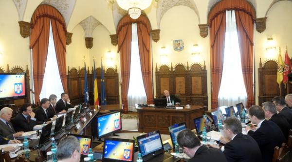 ponta s a certat cu basescu la sedinta csat premierul a parasit sala