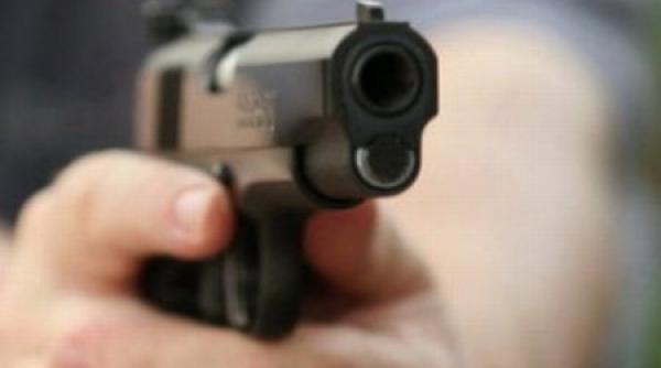 un politist din slobozia s a impuscat cu arma din dotare