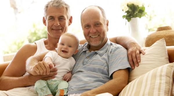 franta vrea desfiintare notiunilor de mama si tata