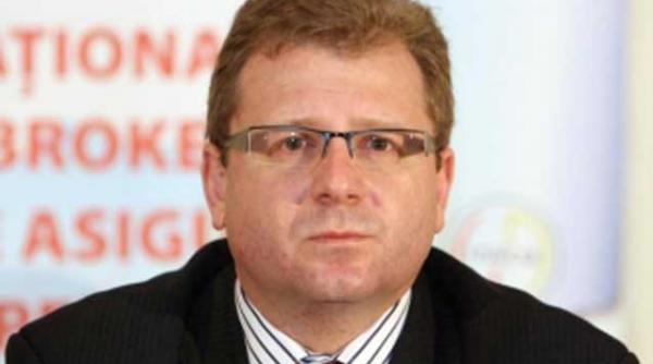 romanii cheltuie pe asigurari de 52 de ori mai putin decat elvetienii