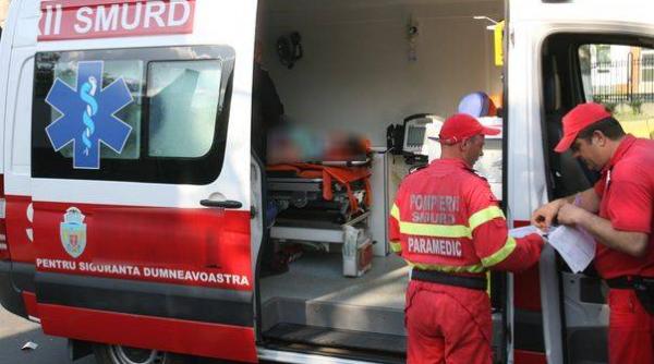 trafic oprit pe dn 13 dupa ce un autoturism si un tir s au ciocnit soferul masinii a murit