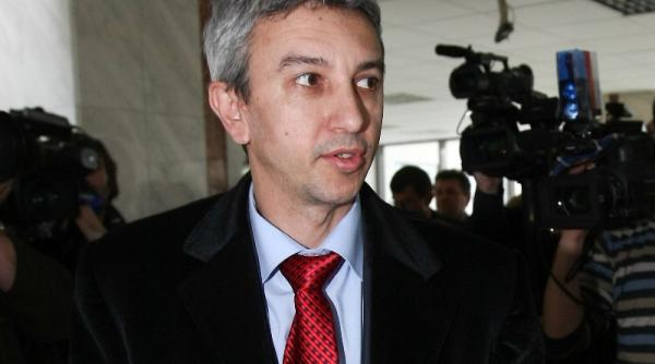 dan diaconescu a plecat din tara plangere penala ministerul economiei