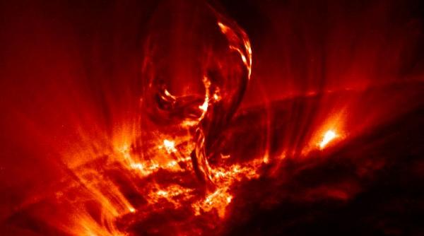 nasa furtuna solara terra bombe hidrogen