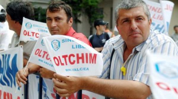 angajatii oltchim primesc astazi avansul reprezentand 40 din salariul pe august